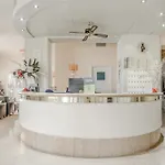 Hotiday Collection - Centro מלון