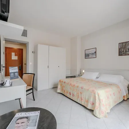 Hotiday Collection - Centro Otel 3*