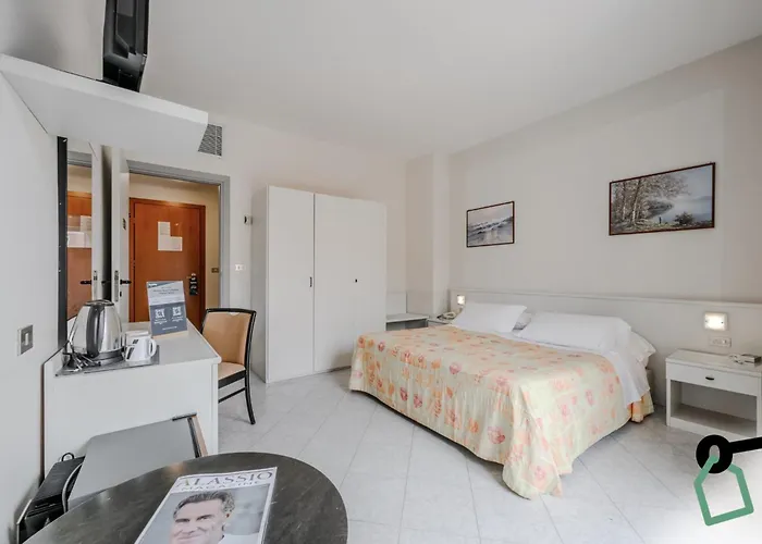 Hotiday Collection - Centro 酒店 3*