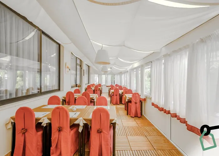 Hotiday Collection - Centro 3* 阿拉西奥