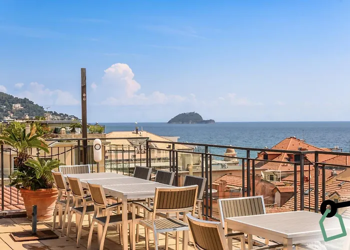 Hotiday Collection - Centro 阿拉西奥