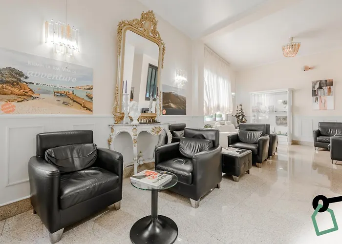 酒店 Hotiday Collection - Centro 3*