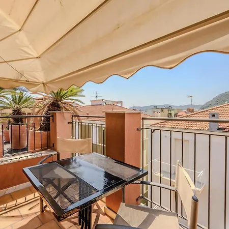 Готель Hotiday Collection - Centro