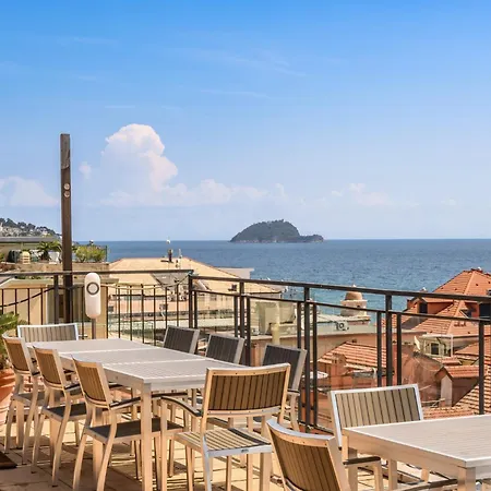 Hotiday Collection - Centro Алассіо