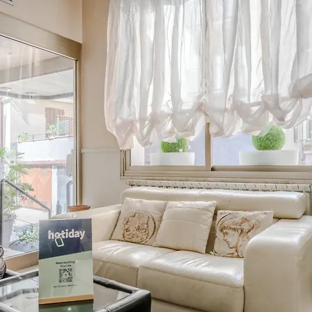 Готель Hotiday Collection - Centro Алассіо