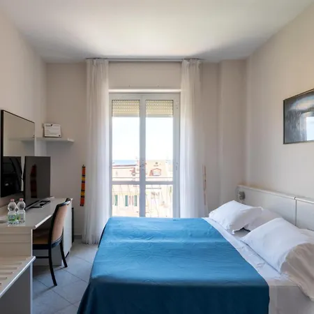 Hotel Hotiday Collection - Centro 3*