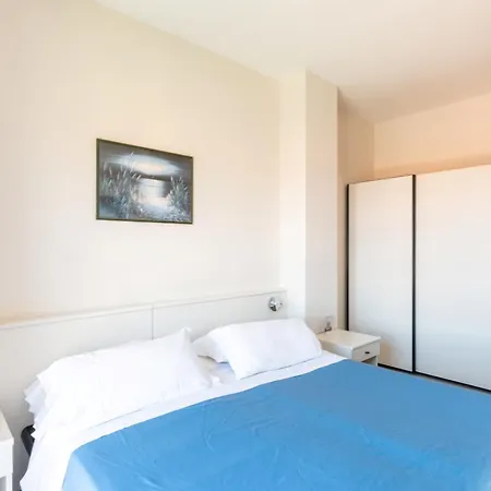 Hotel Hotiday Collection - Centro 3*