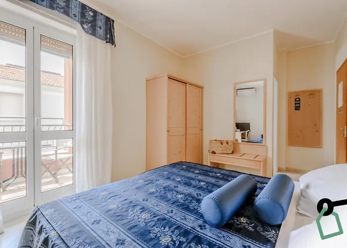 Hotiday Collection - Centro Hotel 3*