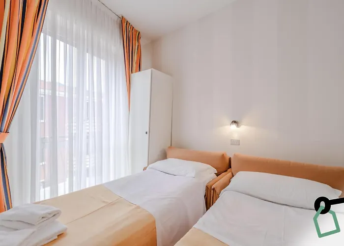 Hotel Hotiday Collection - Centro 3*