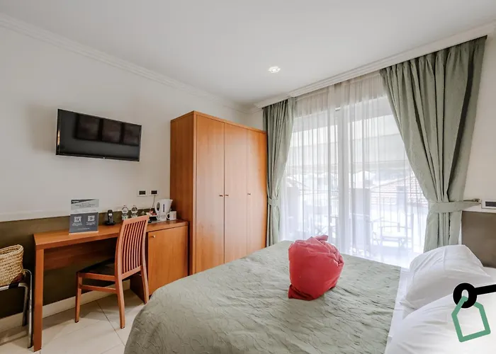 Hotiday Collection - Centro 3* Alassio